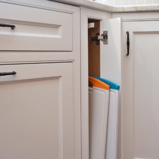 Lebanon Kitchen with Niece Custom Cabinetry & StarMark Cabinetry 8