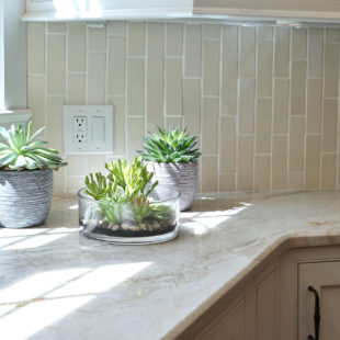 Lebanon Kitchen with Niece Custom Cabinetry & StarMark Cabinetry 17