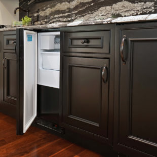 Lebanon Kitchen with Niece Custom Cabinetry & StarMark Cabinetry 20